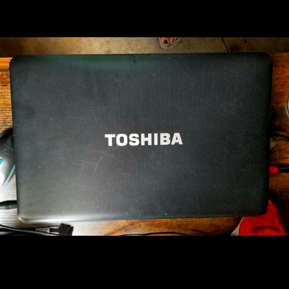 Toshiba Satellite C655D Laptop